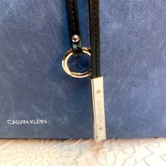 💙💙NWT Calvin Klein Gabrianna Tote💙💙 - Picture 10 of 12